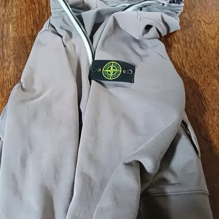 [BUNJANG] Stone Island Charcoal Hooded Zip-up / 스톤아일랜드 후드집업 차콜