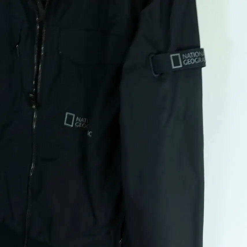 [BUNJANG] National Geographic Black Windbreaker Jacket M Men&