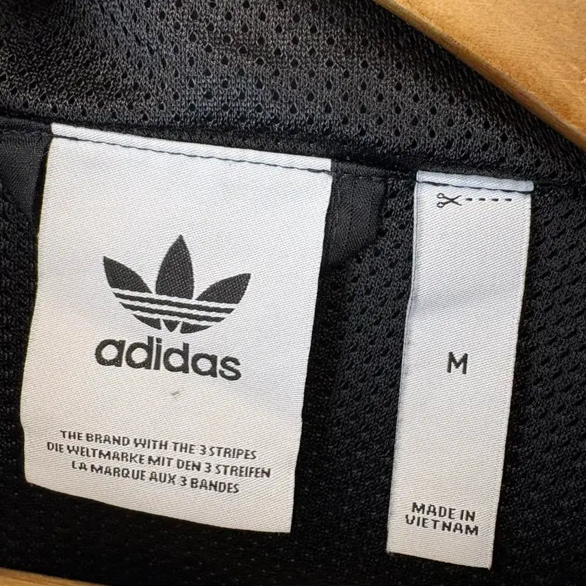 [BUNJANG] Adidas Lock-Up Windbreaker Black Jacket / [M] 아디다스 락업 윈드브레이커 블랙 바람막이