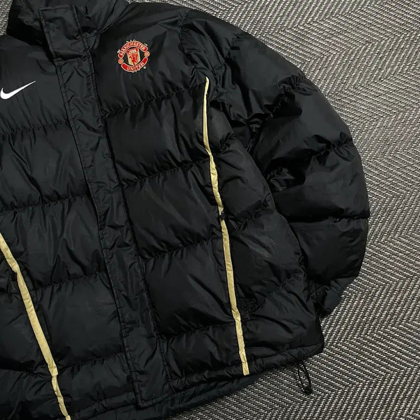 [BUNJANG] Nike Manchester United Duck Down Padded Jacket / 나이키 레트로 맨체스터 유나이티드 덕다운 패딩 점퍼o 5346