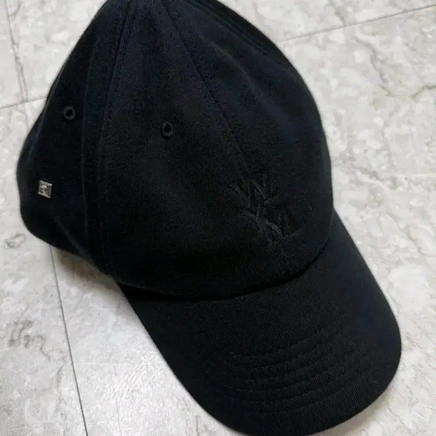 [BUNJANG] Wooyoungmi 23SS Black Logo Ball Cap / 우영미 23SS 블랙로고 볼캡
