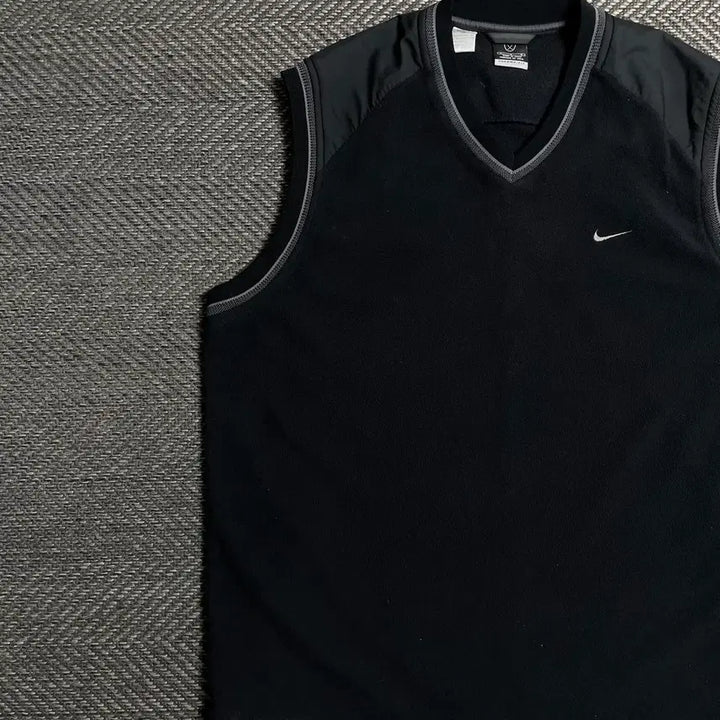 [BUNJANG] Nike Old School Swoosh Fleece Vest / 00s 나이키 올드스쿨 스우시 후리스 베스트o 5347