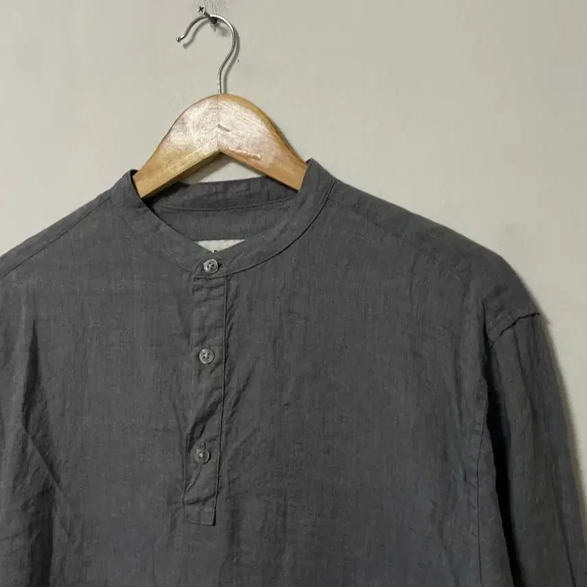 [BUNJANG] GIORDANO Linen Henley Neck Shirt / 100 GIORDANO 린넨 마 루즈핏 헨리넥 셔츠 상의 정품