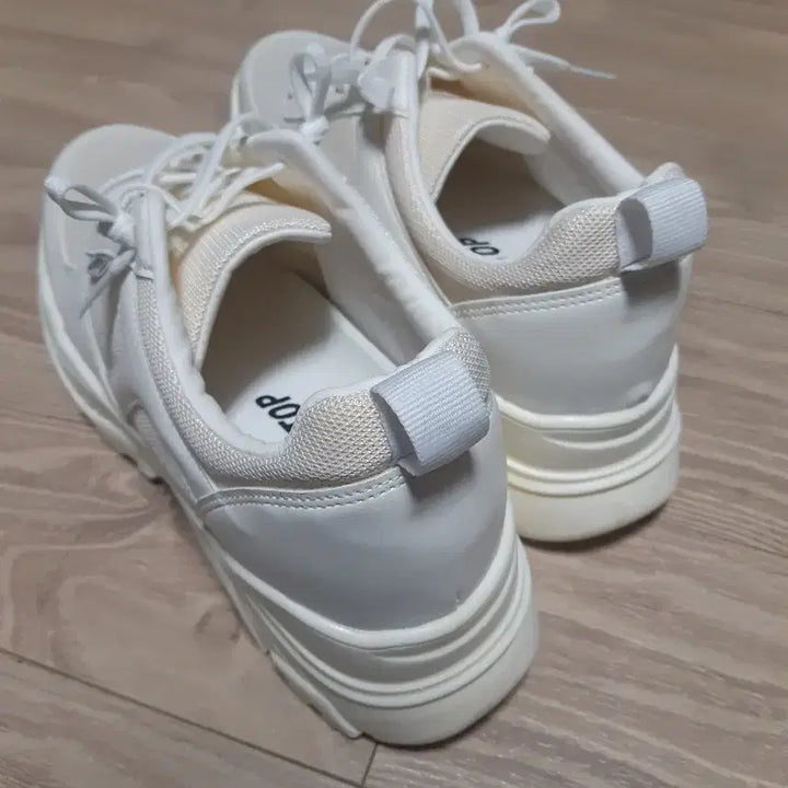 [BUNJANG] HEELTOP White Sneakers / HEELTOP 흰색 스니커즈 운동화