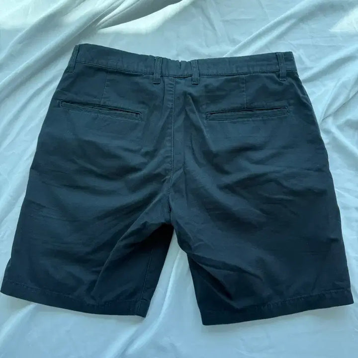 [SOLD OUT] H&amp;M LOGG 네이비 면 반바지