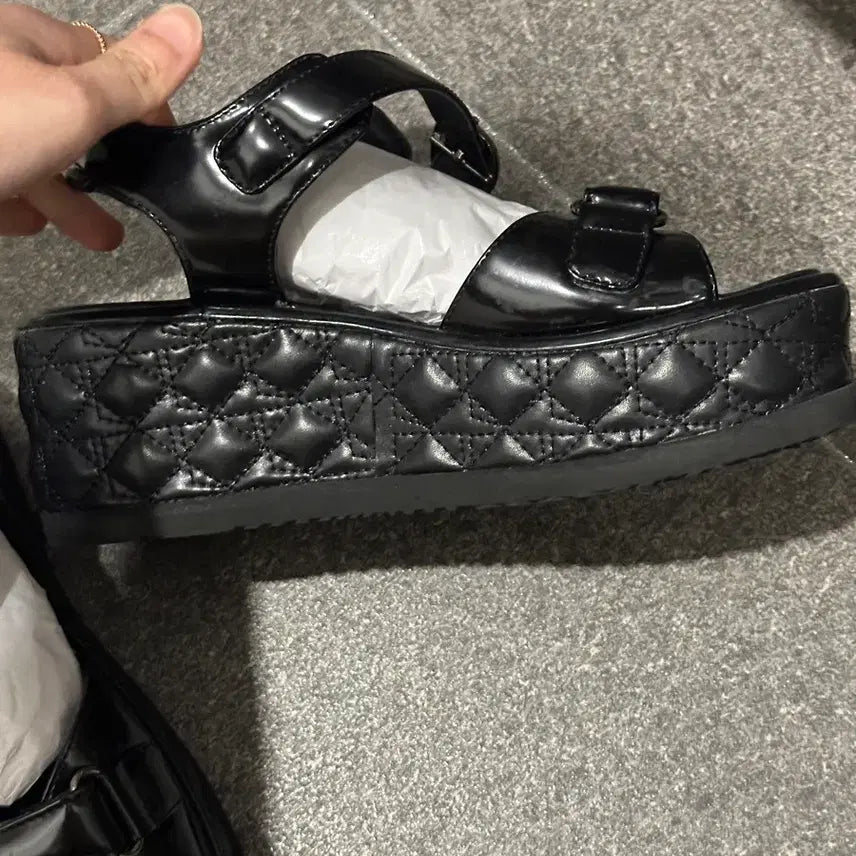 [BUNJANG] Suecomma Bonnie Gemma Sandals (Black) 235 / [슈콤마보니]젬마샌들(블랙)235