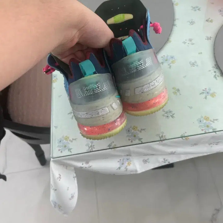 [SOLD OUT] LeBron 21 Multi-Color / Photo Blue