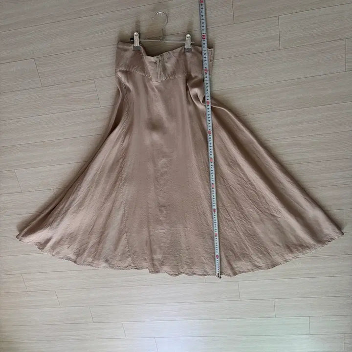[SOLD OUT] 베이지 롱 스커트