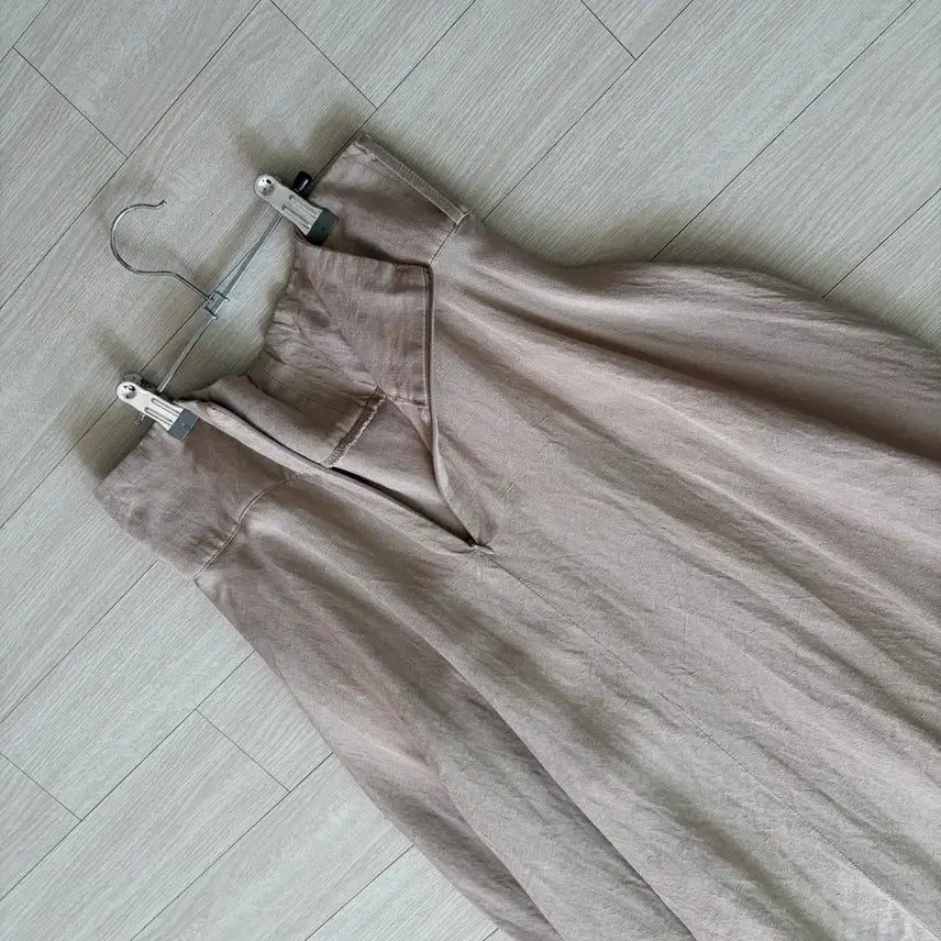 [SOLD OUT] 베이지 롱 스커트