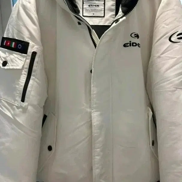 [BUNJANG] Aider White Padded Jacket M / 아이더 화이트 패딩 M