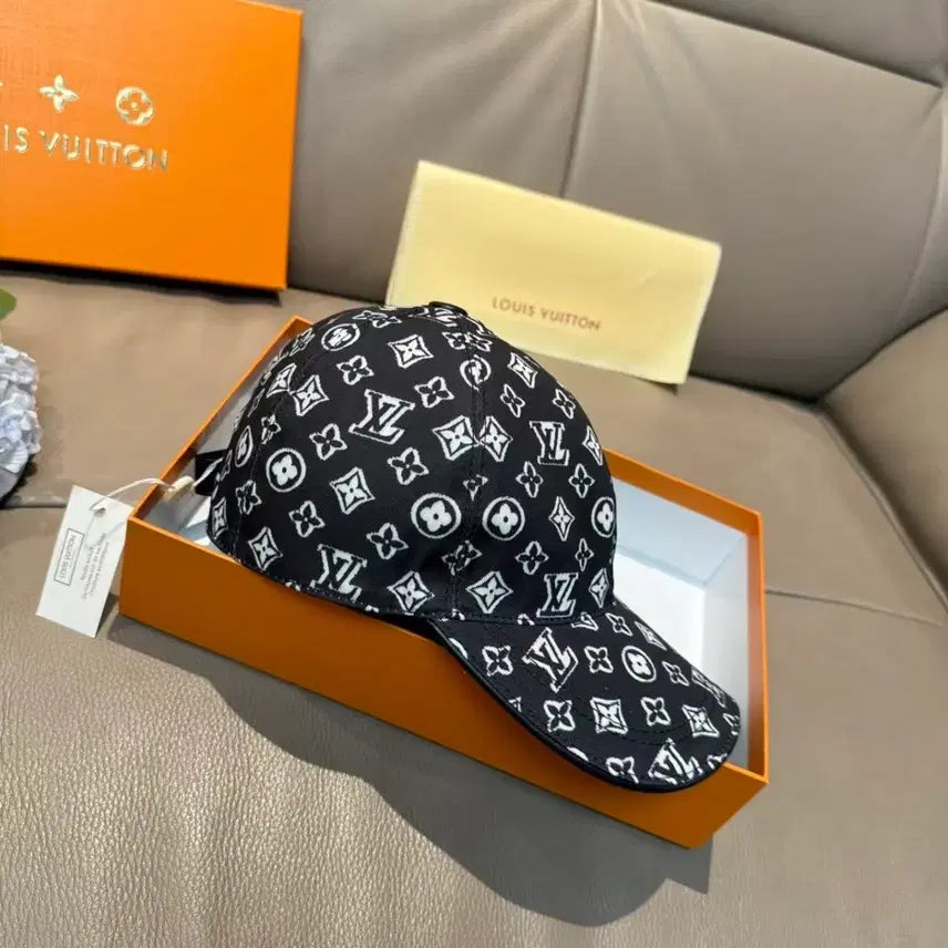 [BUNJANG] Louis Vuitton Monogram Black Ball Cap / 루이비통 모노그램 블랙 볼캡