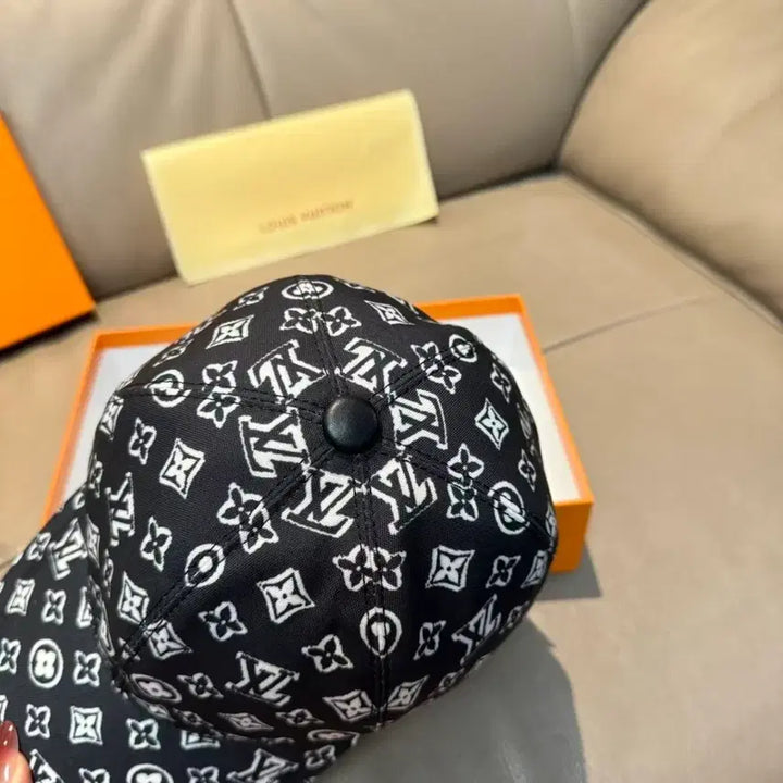 [BUNJANG] Louis Vuitton Monogram Black Ball Cap / 루이비통 모노그램 블랙 볼캡