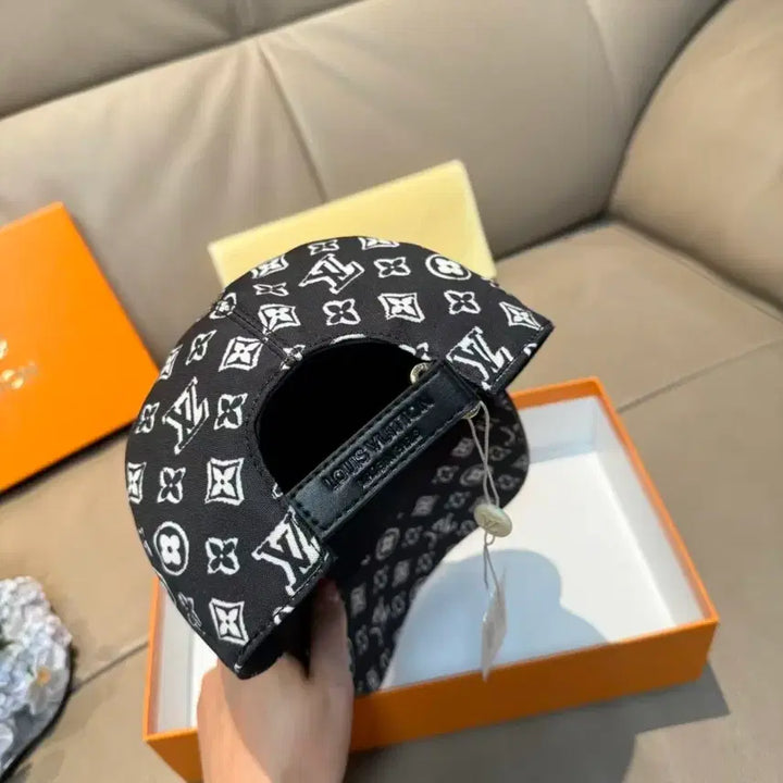 [BUNJANG] Louis Vuitton Monogram Black Ball Cap / 루이비통 모노그램 블랙 볼캡