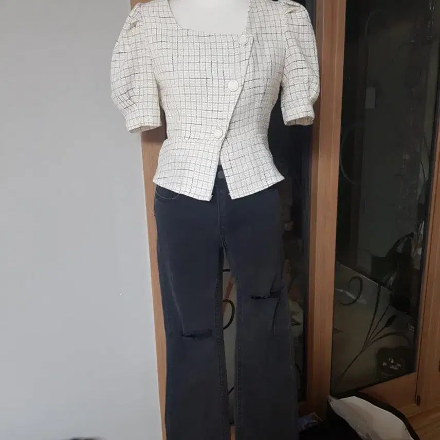 [BUNJANG] Checkered Puff Blouse &amp; Black Denim Jeans Set / 체크 퍼프 블라우스 + 데미지 블랙진 세트S