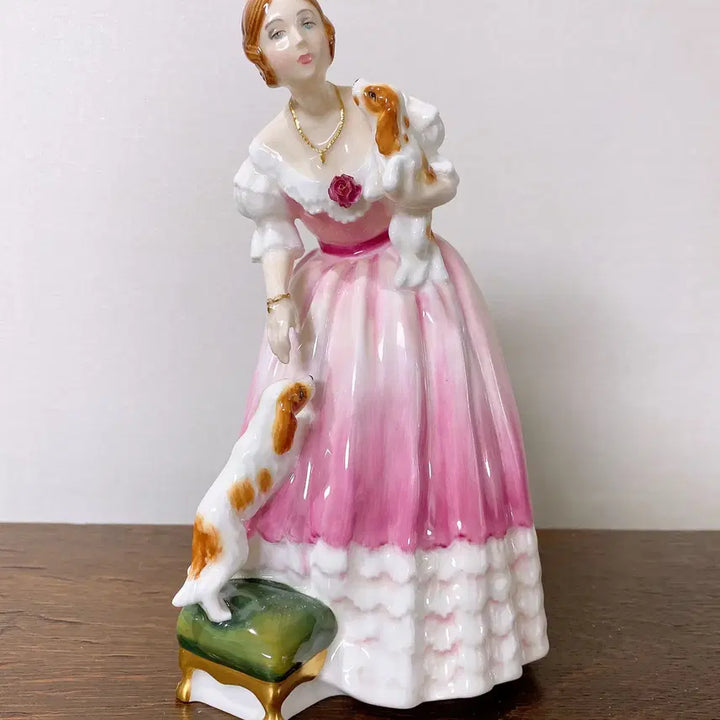 [BUNJANG] Royal Doulton Boxed Antique Figurine / 로얄덜튼 박스템 귀템피겨린