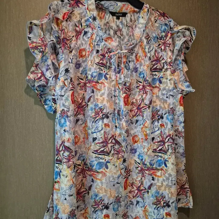 [BUNJANG] 2nd Floor Floral Pattern Blouse / 2nd floor 플라워 패턴 블라우스 2
