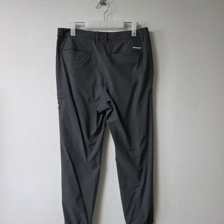 [BUNJANG] Discovery Expedition Charcoal Spandex Jogger Pants (32-inch Waist) / 디스커버리 익스페디션 스판 조거팬츠 차콜 허리 32인치 여름바지