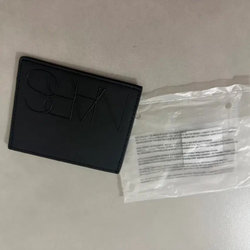 [BUNJANG] NARS Black Card Case / [미개봉새제품] 나스 정품 블랙 카드 케이스