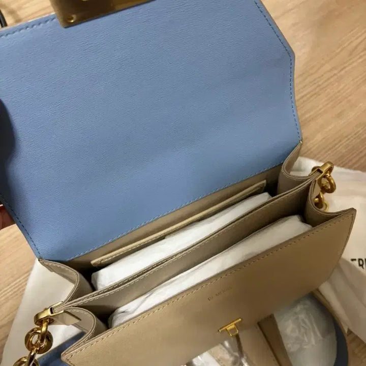 [BUNJANG] D.MELIEL Clever Bag Medium Nude Beige / 드메리엘 Clever Bag Medium 누드베이지