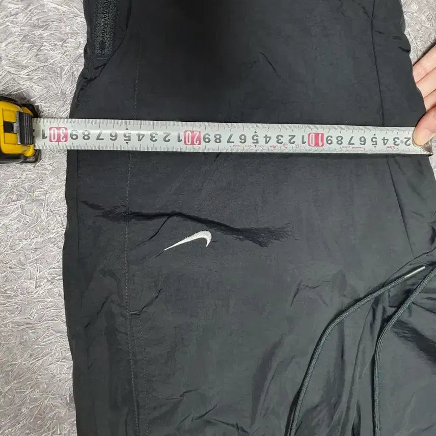 [BUNJANG] Nike Mid-Rise Repel Zipper Bootcut Woven Pants - Black (S) / 나이키 바지 미드라이즈 리펠 지퍼 부츠컷 우븐 팬츠 블랙 s