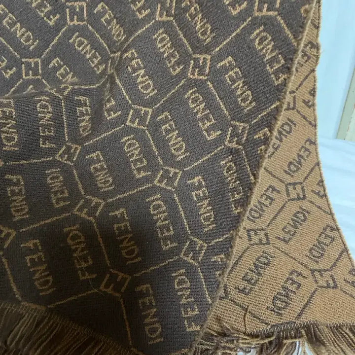 [BUNJANG] Fendi FF Logo Brown Muffler / 펜디 FF 로고 브라운 머플러
