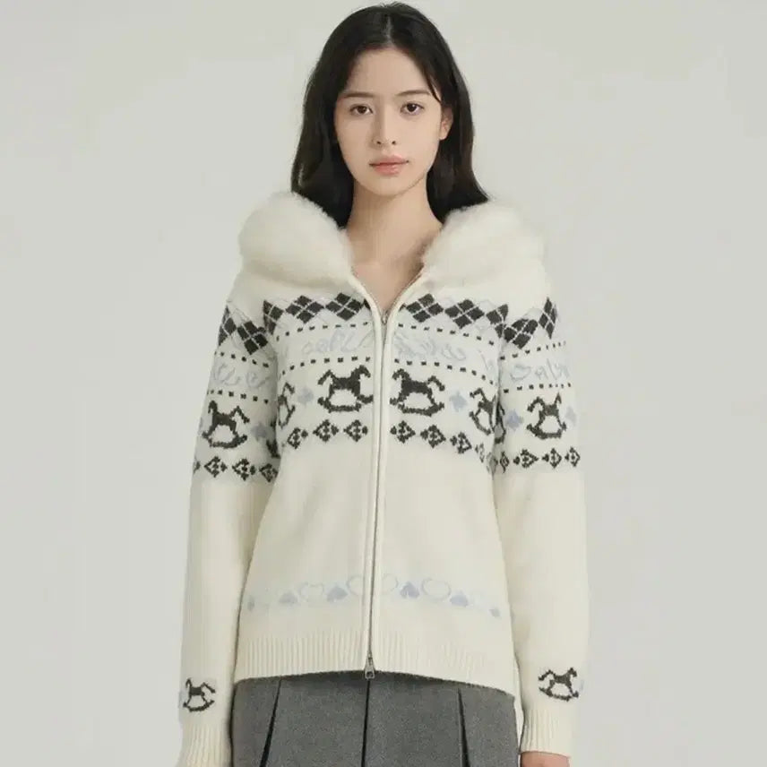 [BUNJANG] Vicki Nordic Fur Hooded Cardigan / [1번입고 보관만한 새제품무방] 정가 9만8천원 비키 정품 노르딕 퍼 후