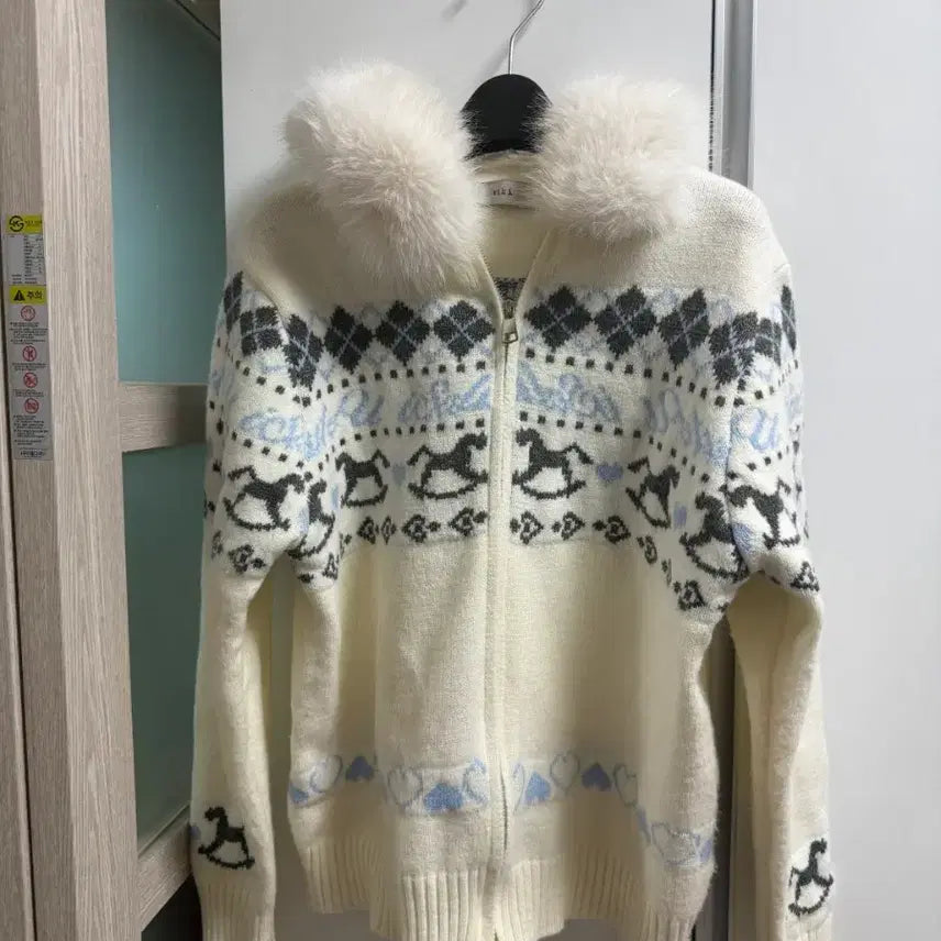 [BUNJANG] Vicki Nordic Fur Hooded Cardigan / [1번입고 보관만한 새제품무방] 정가 9만8천원 비키 정품 노르딕 퍼 후