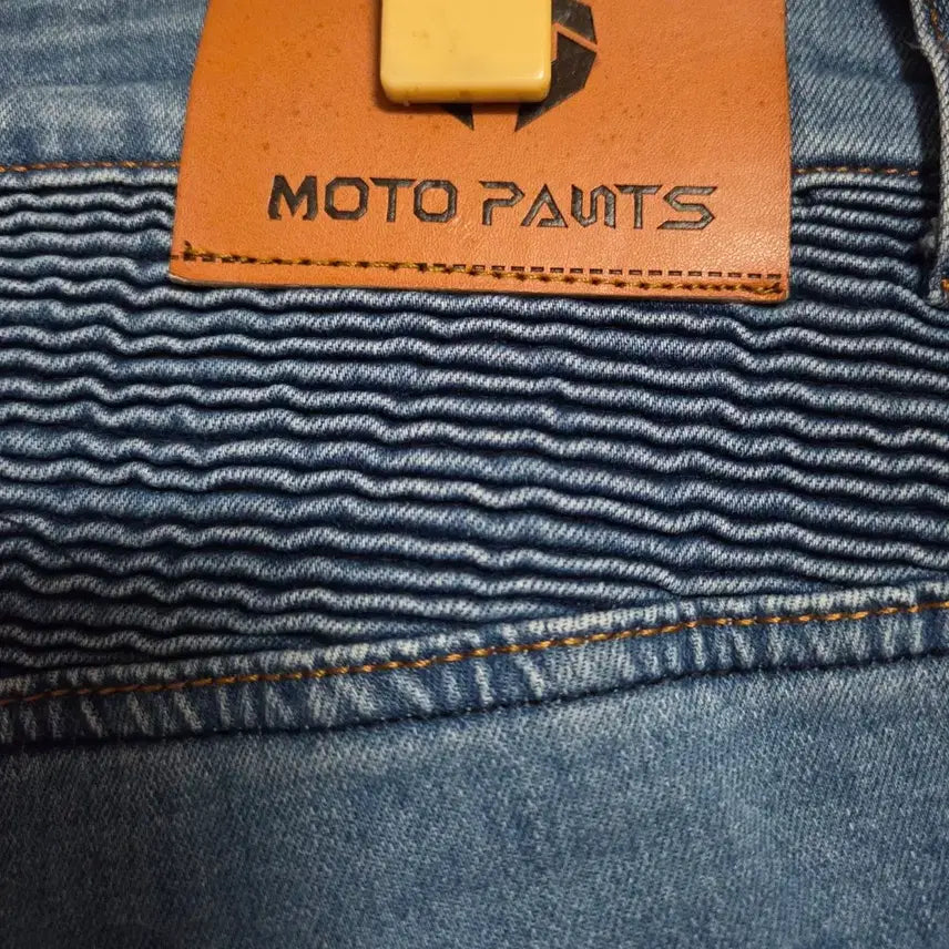 [SOLD OUT] MOTO PANTS 라이트 블루 워싱 바이커진