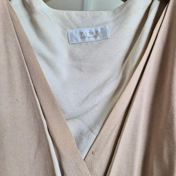 [BUNJANG] TIME Beige V-neck Sleeveless Dress / 타임 TIME 베이지 브이넥 민소매 원피스