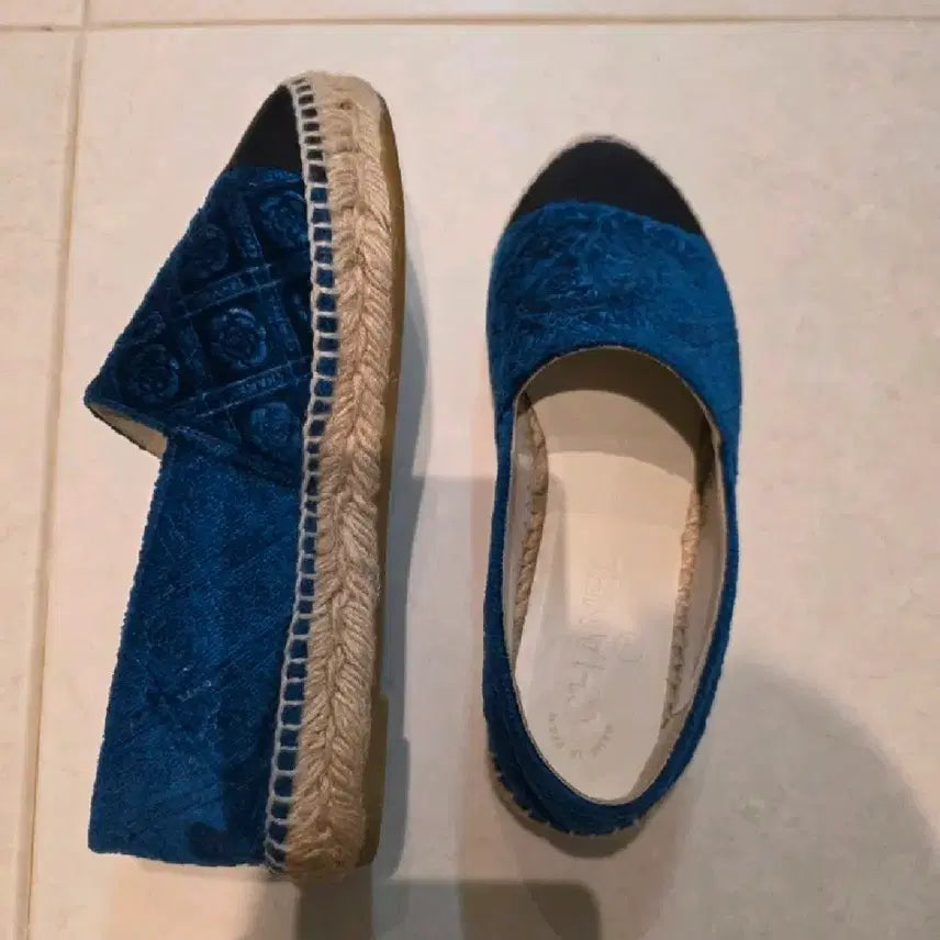 [BUNJANG] Chanel Espadrille Blue Flower Pattern / 샤넬 에스파듀 블루 플라워 패턴
