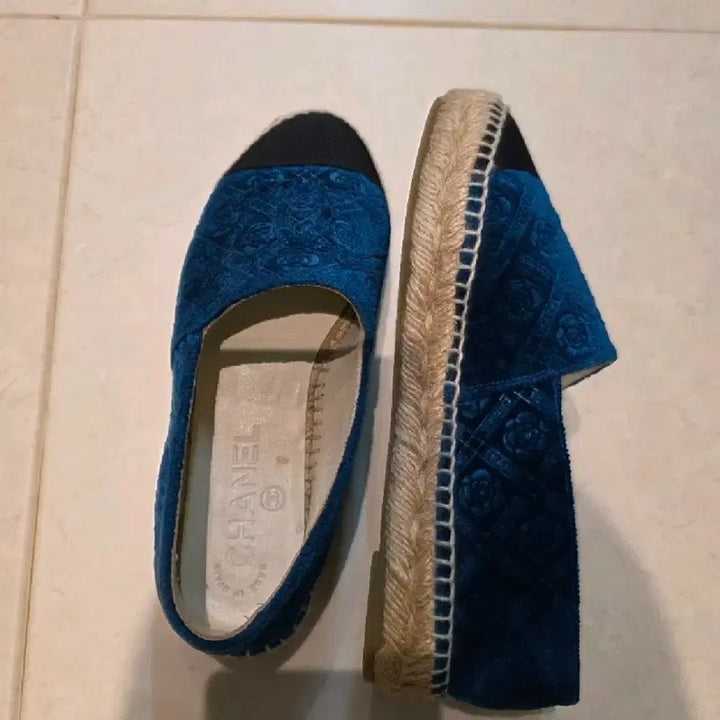 [BUNJANG] Chanel Espadrille Blue Flower Pattern / 샤넬 에스파듀 블루 플라워 패턴