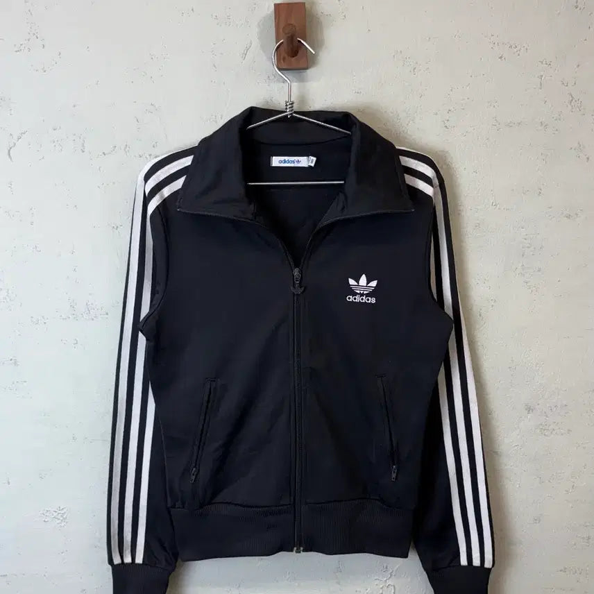 [BUNJANG] Adidas Firebird Three-Stripe Track Top Black Jersey / [XS] 아디다스 파이어버드 삼선 트랙탑 블랙 져지