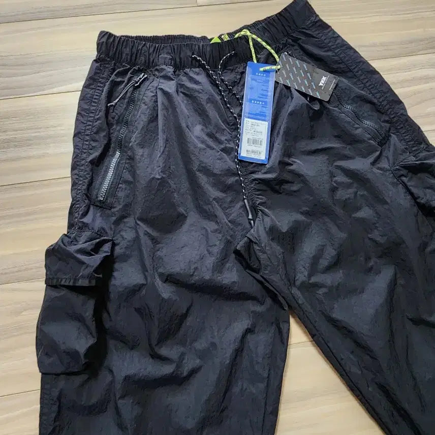 [SOLD OUT] nsad카고밴딩바지나일론팬츠블랙m