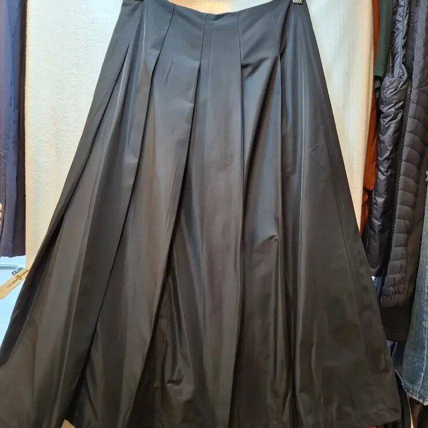 [BUNJANG] Marie Black Pleated A-Line Skirt / Marie 블랙 플리츠 스커트 A라인