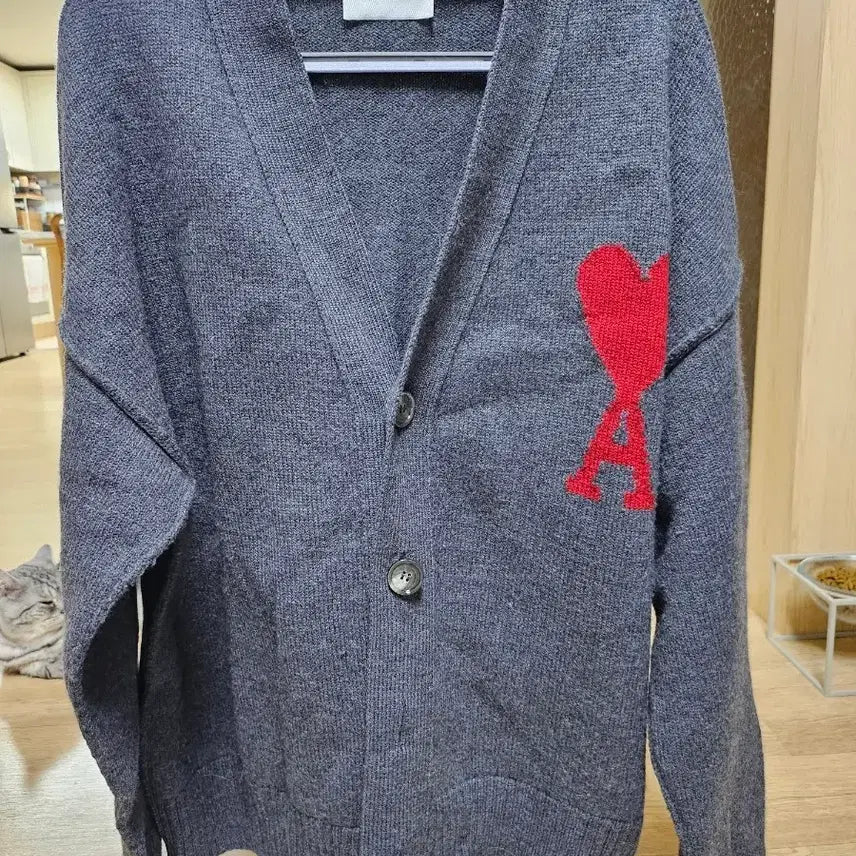 [SOLD OUT] 아미 스몰 하트 울 가디건 그레이