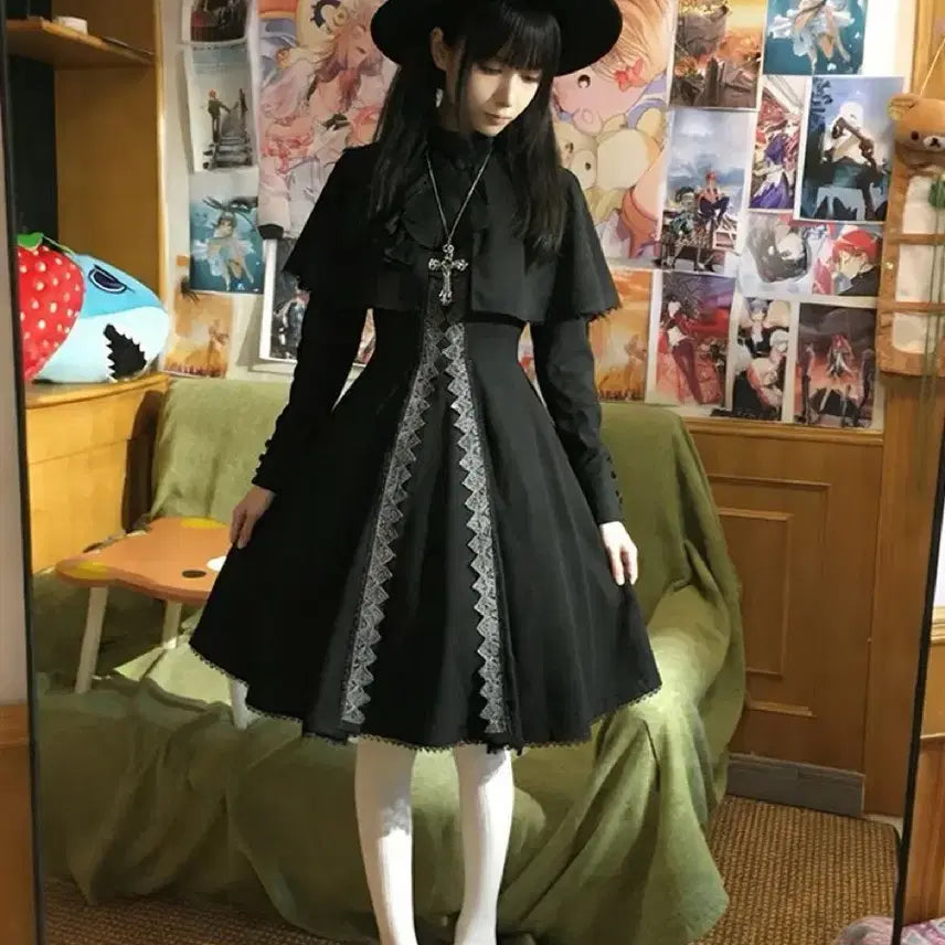 [BUNJANG] Gothic Lolita Lace Cape and Dress Set / 고딕 로리타 레이스 망토+원피스 세트