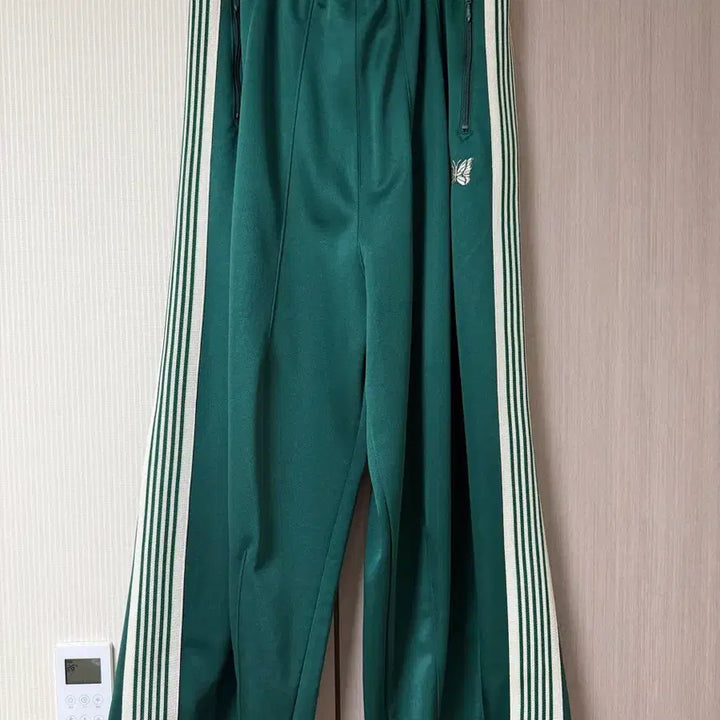 [SOLD OUT] (M) 니들스 lhp hd 트랜팬츠 그린
