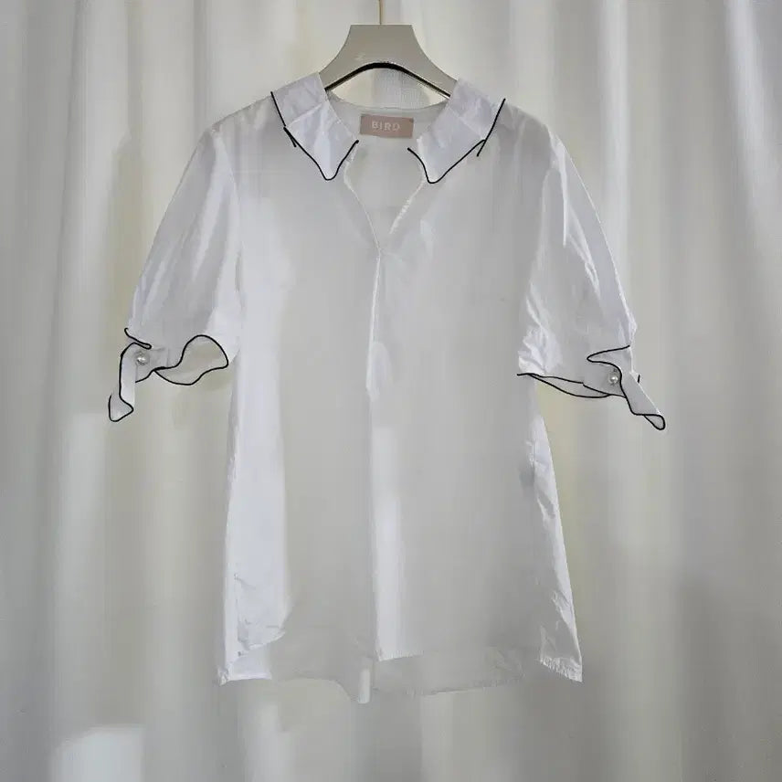 [BUNJANG] BIRD White Pearl Button Detail Blouse / BIRD 화이트 셔츠 블라우스