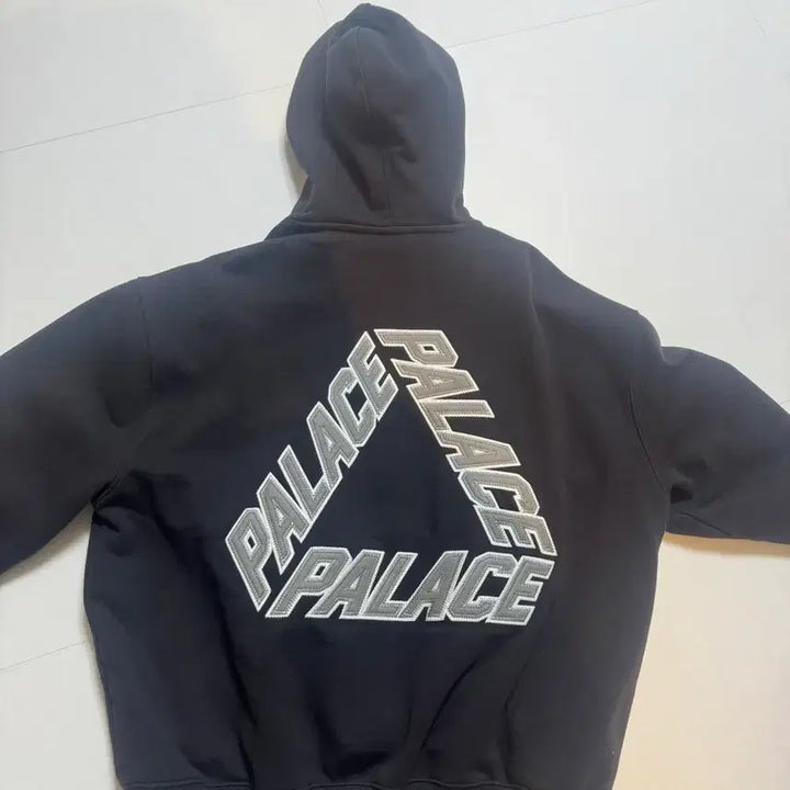 [BUNJANG] Palace Athletics P3 Hoodie Black / 팔라스 애슬리크 P3 후드 블랙