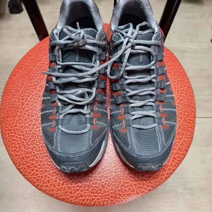 [BUNJANG] Columbia Gray/Orange Hiking Boots / 컬럼비아 회색/오렌지 운동화