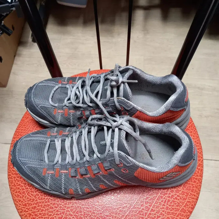 [BUNJANG] Columbia Gray/Orange Hiking Boots / 컬럼비아 회색/오렌지 운동화