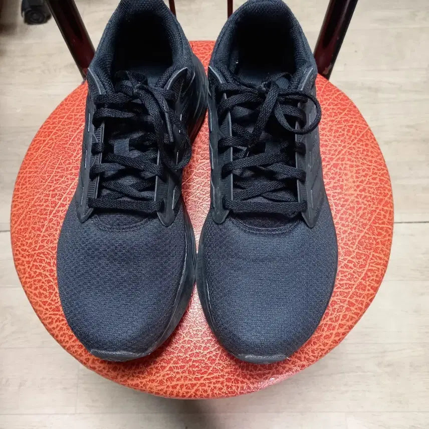 [BUNJANG] Adidas Black Sneakers 270 / 아디다스 검정색 운동화 270