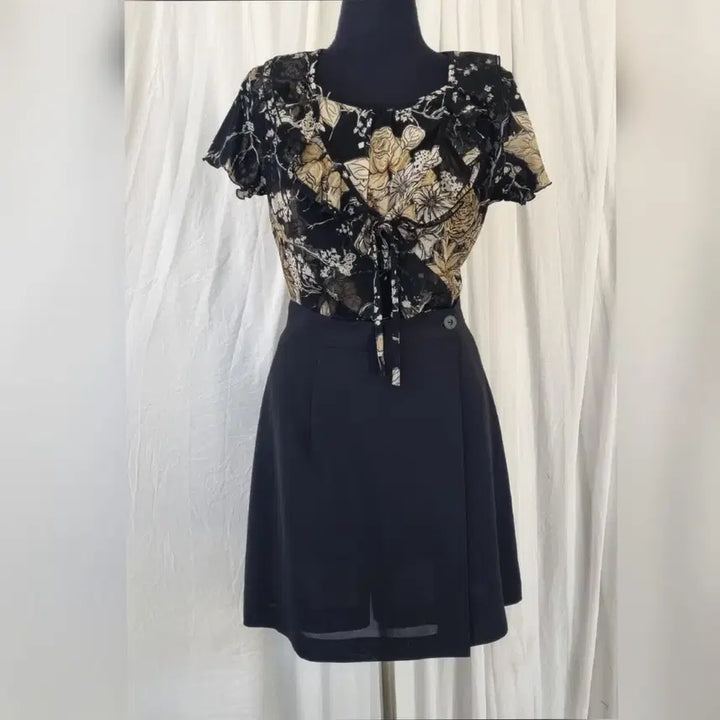 [BUNJANG] Made in Korea Flower Sheer Chiffon Blouse / 국내제작 플라워 시스루 쉬폰 블라우스