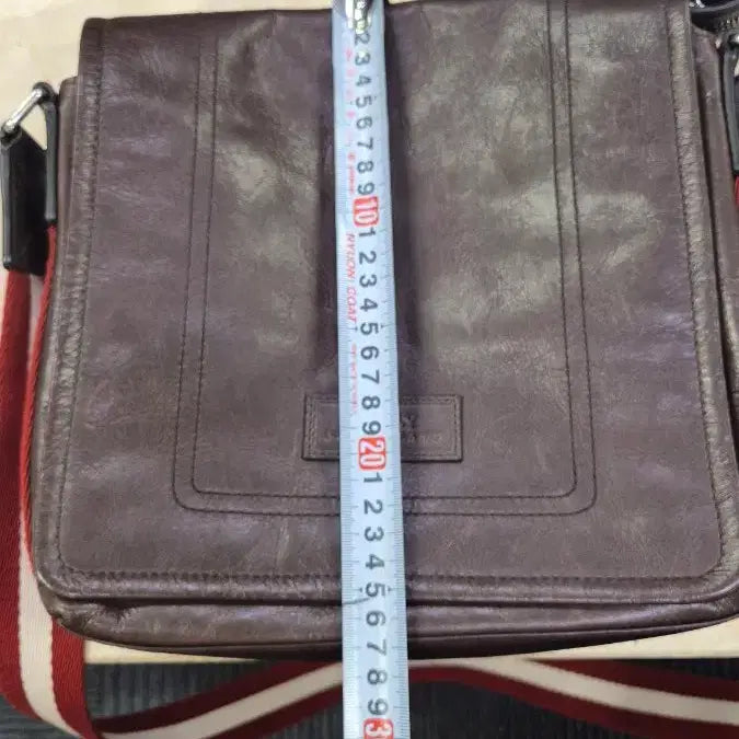 [BUNJANG] Bally Leather Crossbody Bag / 발리 크로스백