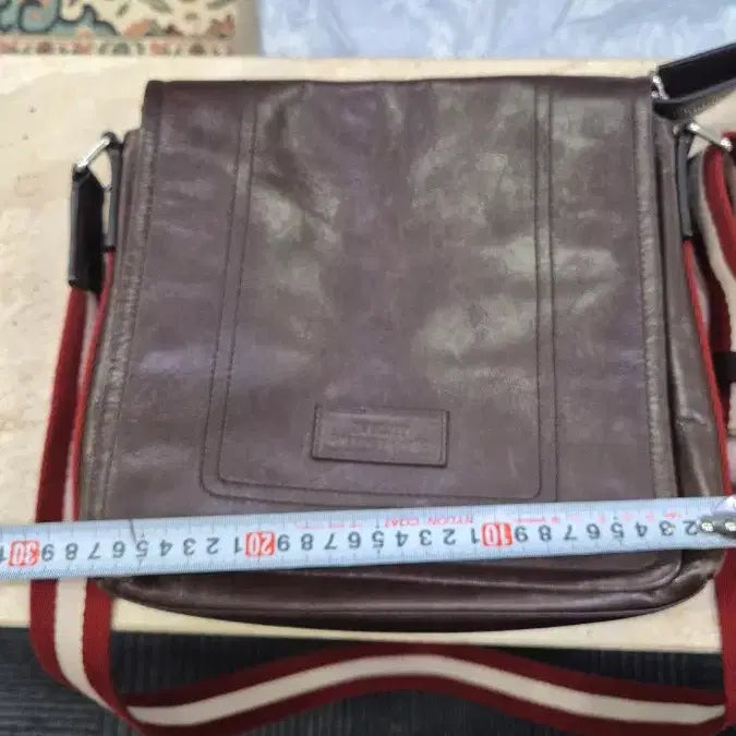 [BUNJANG] Bally Leather Crossbody Bag / 발리 크로스백