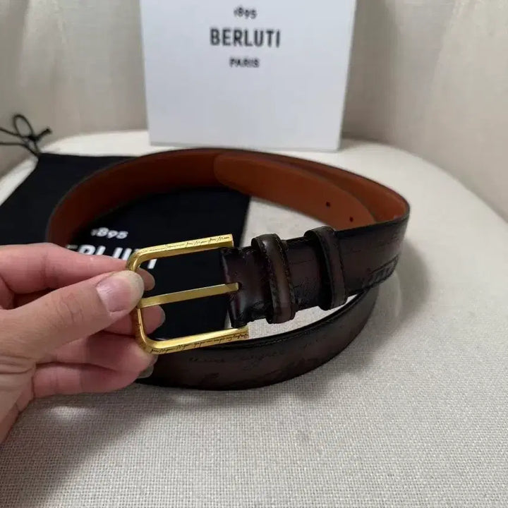[BUNJANG] Berluti Retro Brown Men&
