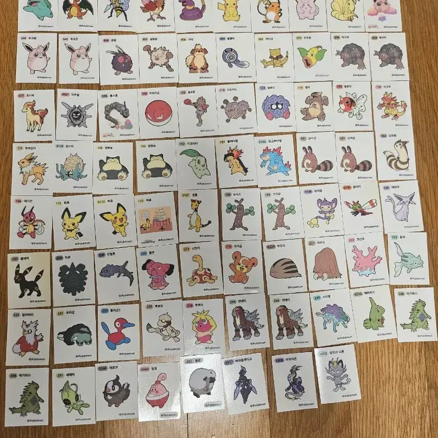[BUNJANG] Pokemon Bread Stickers Bundle / (가격제시O)포켓몬 빵 띠부띠부씰 다수