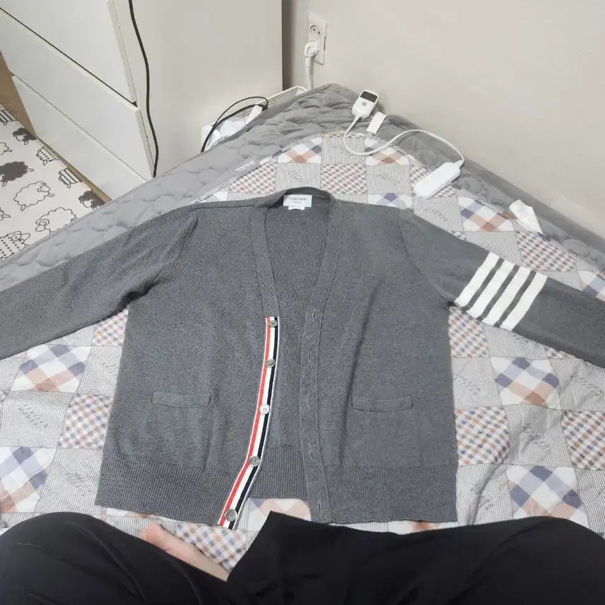 [BUNJANG] Thom Browne Milano Stitch Gray Cardigan / 톰브라운 밀라노스티치 4 그레이 가디건