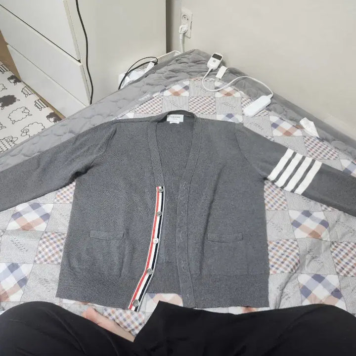 [BUNJANG] Thom Browne Milano Stitch Gray Cardigan / 톰브라운 밀라노스티치 4 그레이 가디건