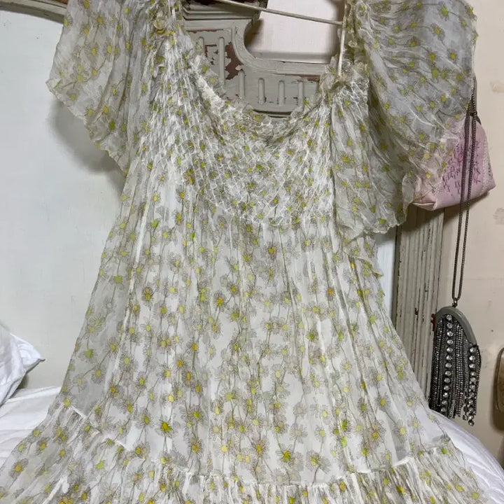 [BUNJANG] Dianbon Daisy Floral Chiffon Dress / 다이안본 데이지플로럴 시폰원피스